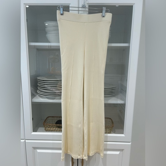 DONNI. Rib Kick Flare Women's Pants size Small - Picture 2 of 5